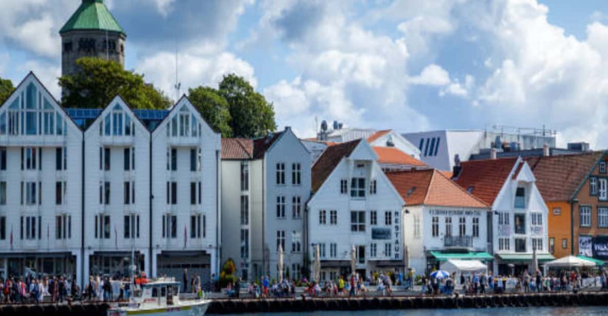 Stavanger: Waterfalls Rocks and Caves Cruise