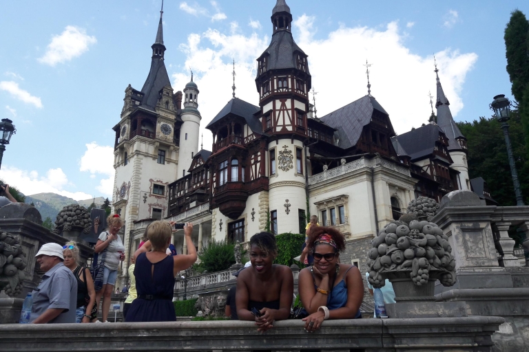 Brasov: Peles Castle, Bran Castle & Rasnov Fortress Tour