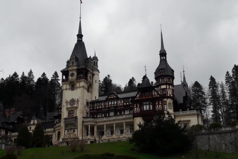 Brasov: Peles Castle, Bran Castle und Rasnov Fortress Tour