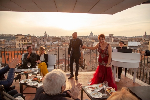 Roma: espectáculo de ópera en el bar de la azotea