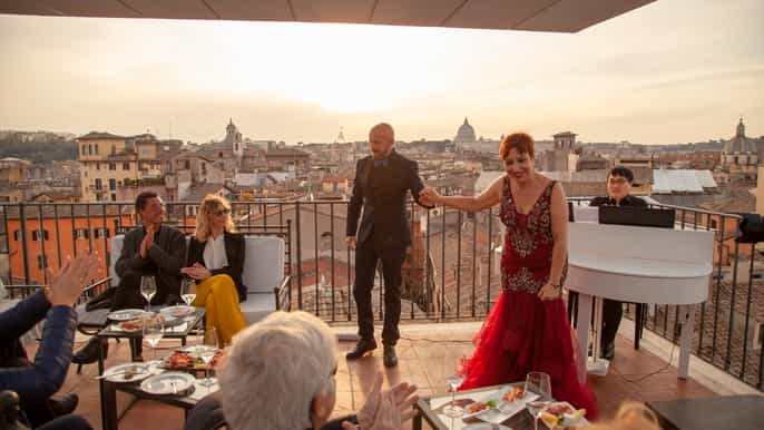 rome rooftop bar opera show