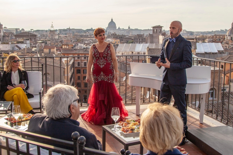 Rome: Rooftop Bar Opera Show