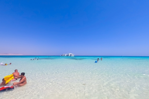 Sharm : White Island et Ras Mohamed avec transferts privésTour en bateau d'initiation à la plongée avec visites privées, déjeuner et boissons