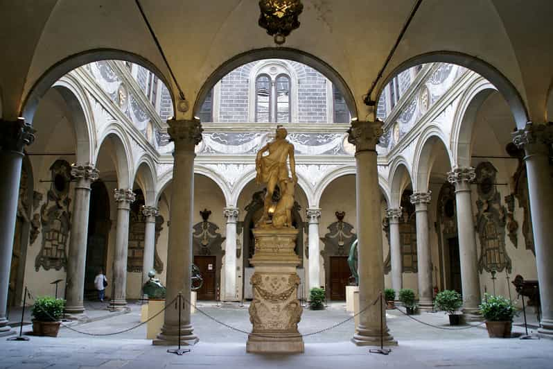 Florencia Tour De Historia Familiar De Los Medici Getyourguide 5000