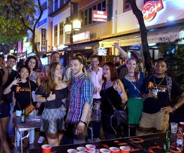 Singapore Pub Crawl - Party like a Local