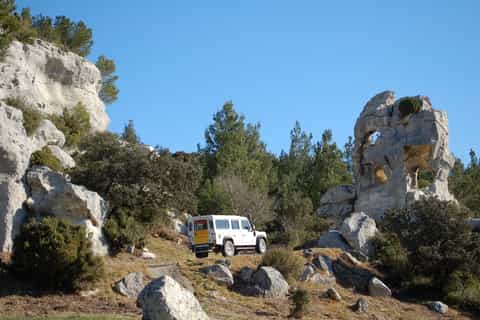 From Arles: Alpilles Regional Park Provence 4x4 Safari