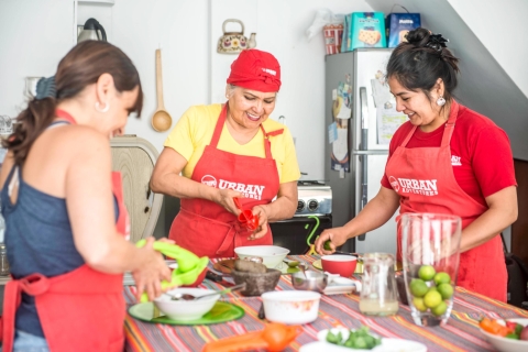 Lima: Private Home-Cooking-Tour