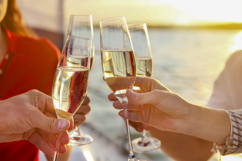 From Newport Beach: Champagne and Cider Buffet Brunch Cruise Los Angeles: Champagne Brunch Cruise from Newport Beach