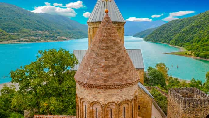 tbilisi kazbegi fullday group tour