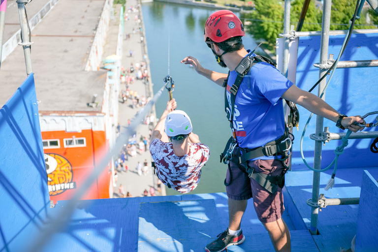 Puerto Viejo de Montreal: Urban Zipline Ticket de entradaPuerto viejo de Montreal: boleto de tirolesa urbana