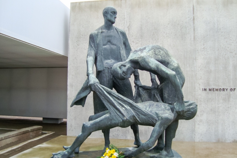 Berlijn: Sachsenhausen bustour met kleine groepen