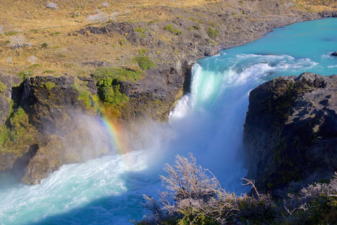 From El Calafate: Torres del Paine Full Day Tour From El Calafate: Torres del Paine Full Day - Shared Tour