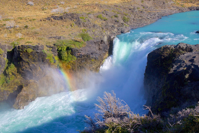 From El Calafate: Torres del Paine Full Day Tour From El Calafate: Torres del Paine Full Day - Shared Tour