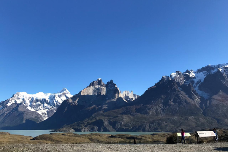 From El Calafate: Torres del Paine Full Day Tour From El Calafate: Torres del Paine Full Day - Shared Tour