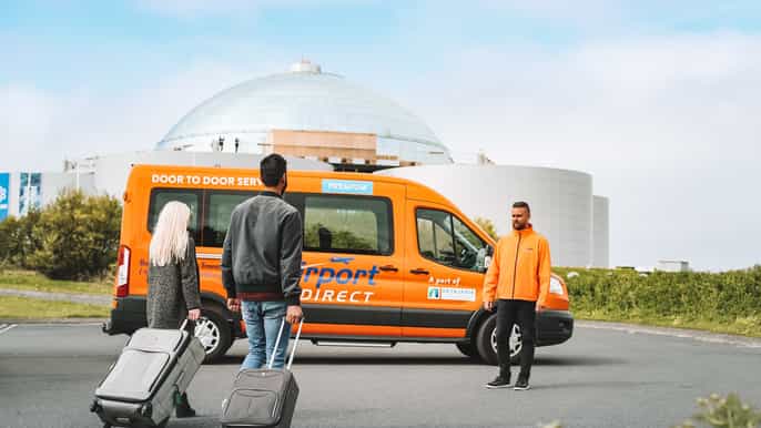 direct bus transfer between keflavik airport hotels