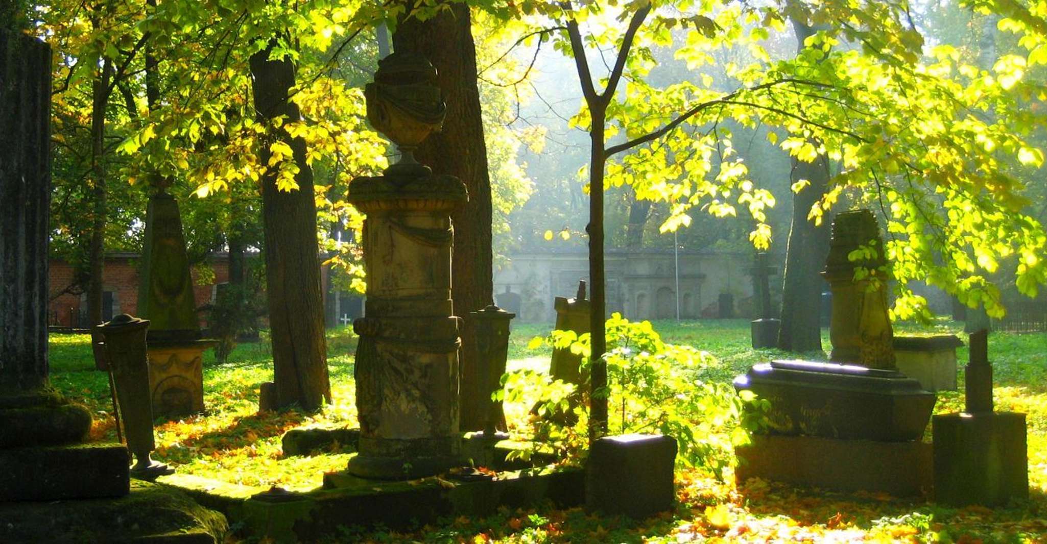 Riga Explorer Bike Tour - Hizvo