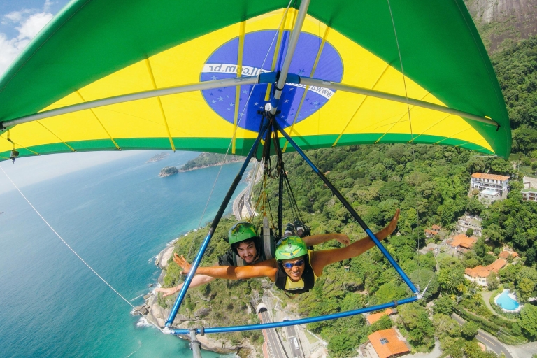 Rio de Janeiro : vol tandem en deltaplaneExcursion avec prise en charge à l’hôtel