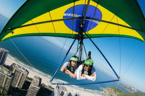 Rio de Janeiro: Hang Gliding Tandem Flight Tour with Meeting Point