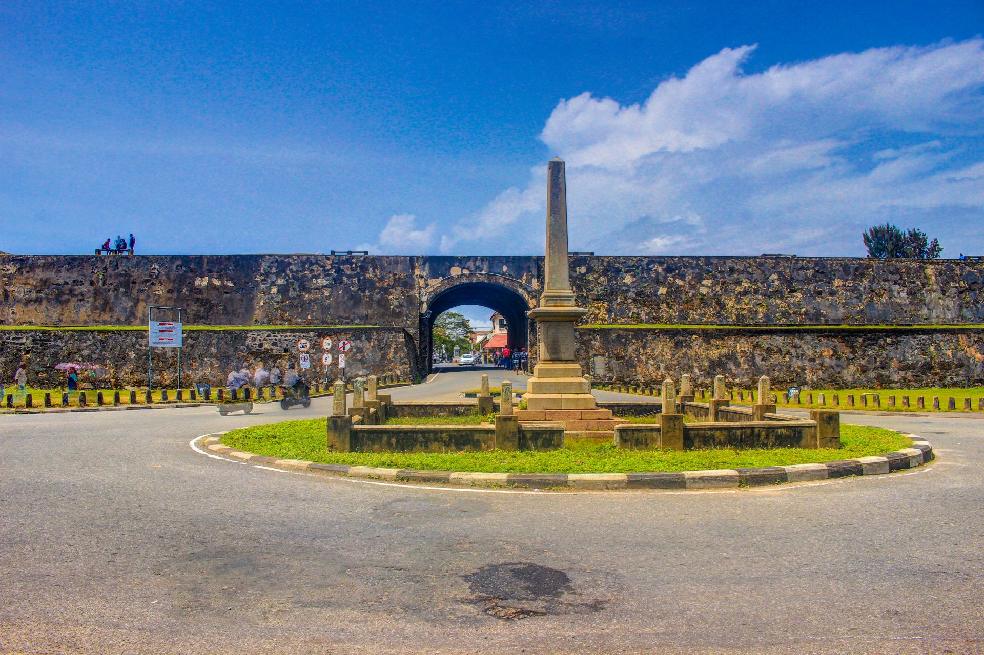 Galle-Tagestour mit Flusssafari, Meeresschildkröten und Teefabrik