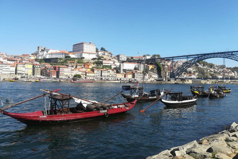 Porto : visite guidée avec dégustation de vinsPetit groupe avec Point de rencontre