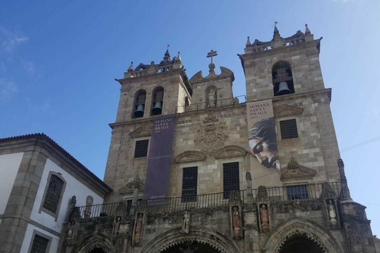 Desde Oporto: tour de día a Braga y Guimarães con almuerzoVisita en grupo y comida sin recogida