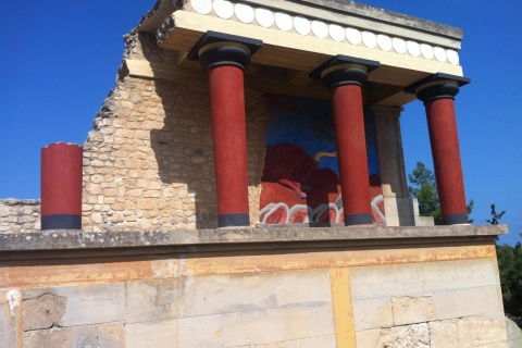 Knossos Palace and Heraklion Town: Private Guided Tour
