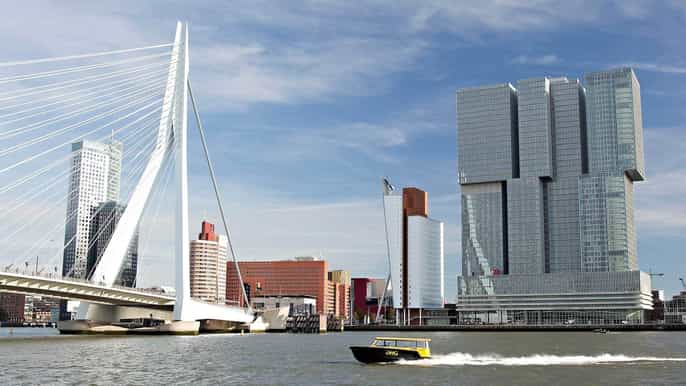 rotterdam de rotterdam cube houses watertaxi and markthal