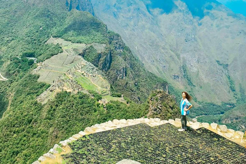 Cusco: Excursión de un día a Machu Picchu y Huayna Picchu con tren