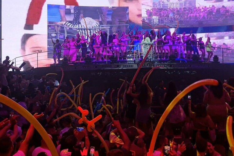 Punta Cana: Coco Bongo Nightclub Entry with Transfers