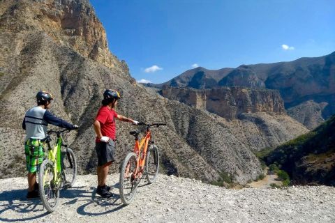 Santiago de Querétaro: 8-Hour Guided Mountain Bike Adventure