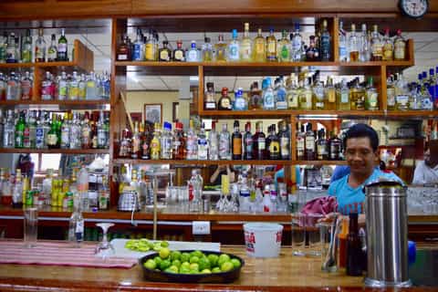 Ciudad de México: tour a pie por las cantinas con sesiones de degustación