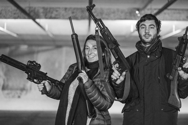 Praag: schietbaanervaring van 3 uur3 geweren en 30 keer schieten - arrangement voor dames