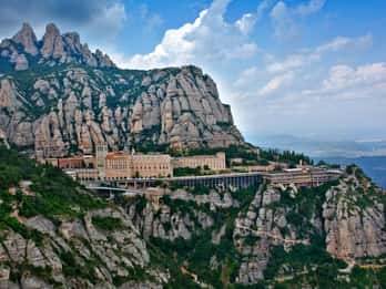 Montserrat: Tour am Morgen oder Nachmittag mit Abholung Montserrat: Tour am Morgen oder Nachmittag mit Abholung