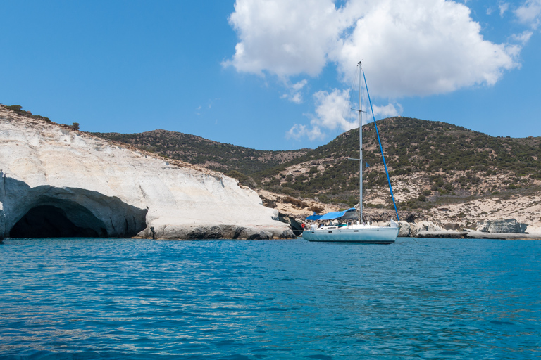 From Milos: Guided Day Cruise to Kleftiko With Lunch From Adamas Port: Day Cruise to Kleftiko Caves with Lunch