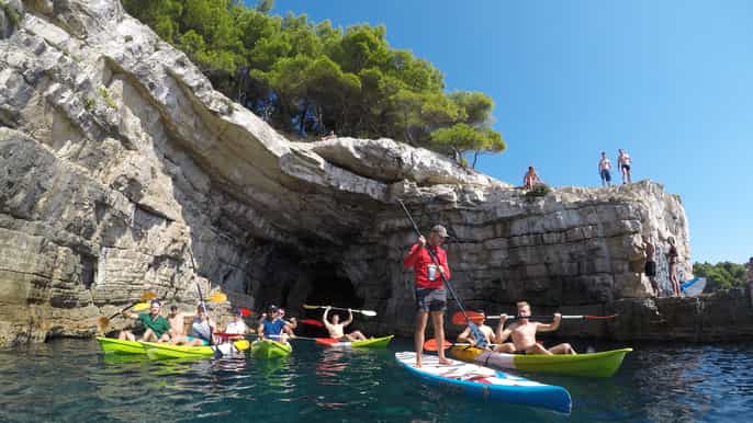 pula halfday kayak cliff and cave tour