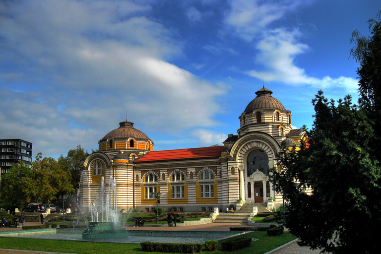 Tour privato a piedi di Sofia con colazione tradizionale