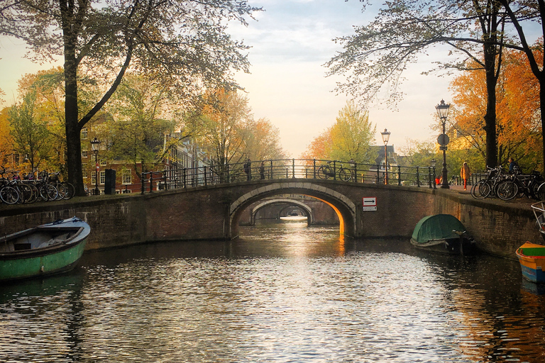 Rundvandring i Amsterdam i liten gruppVandring i Amsterdam på spanska