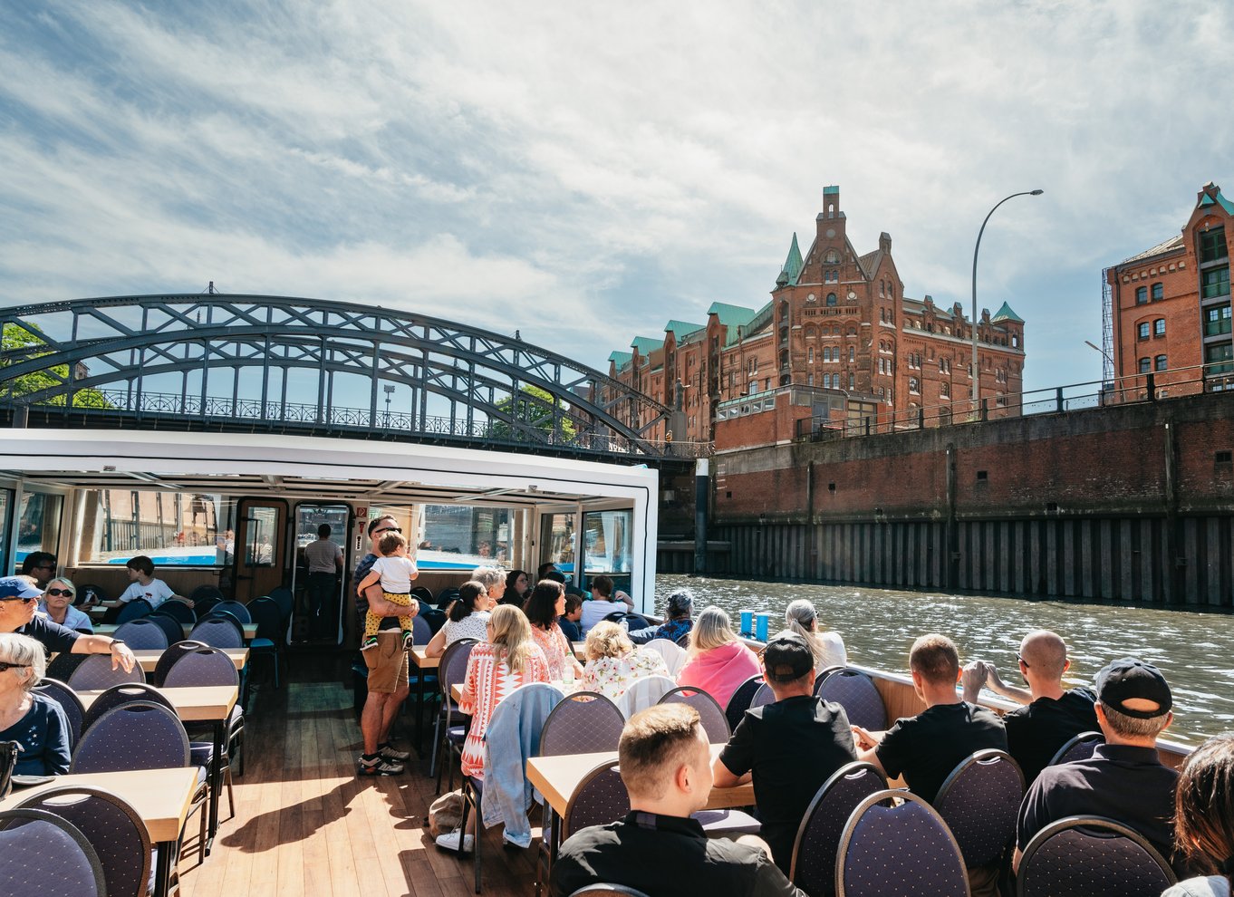 Hamborg: 1,5 times havnekrydstogt og Speicherstadt-dagskrydstogt