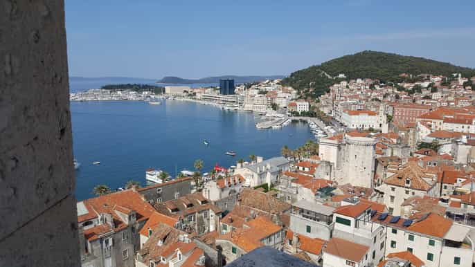 split walking tour