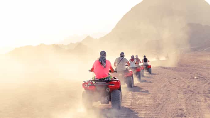 sharm el sheikh Ørkensafari med kamelridning og firhjuling