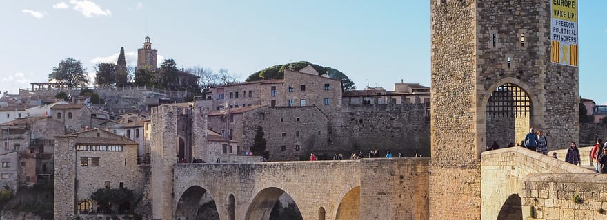 Depuis Gérone : Besalú, Banyoles et l'excursion historique de la Garrotxa