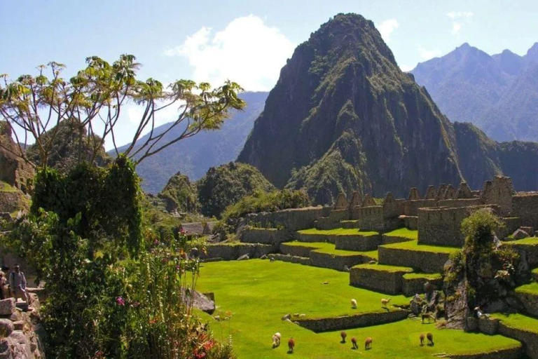 Cusco: Machu Picchu en Heilige Vallei + Hotel ✩✩✩