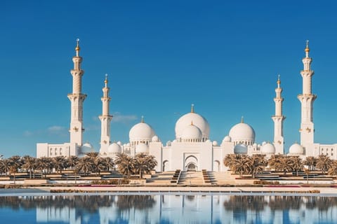 Abu Dhabi: Private Layover City Tour with Pickup & Drop-off