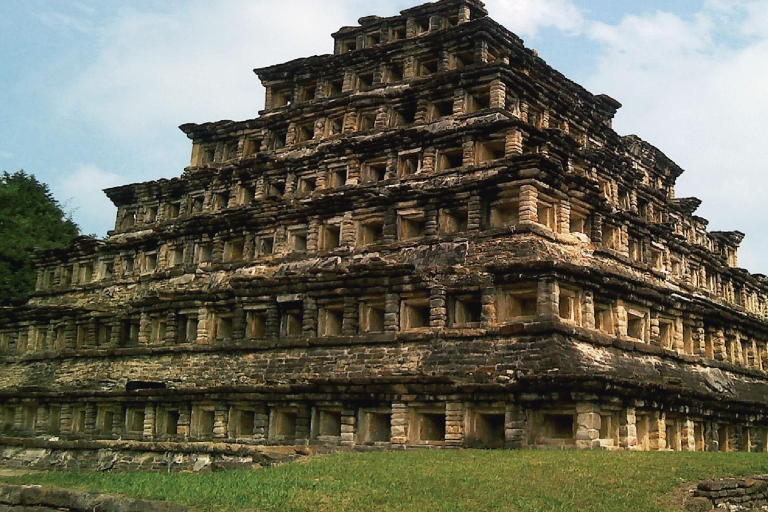 Desde Veracruz: Tour Zona Arqueológica Tajín y Papantla