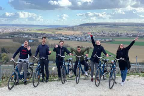de reims dégustation de champagne en vélo électrique et déjeuner