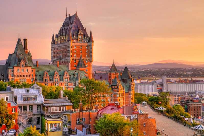 Quebec City: Guided City Tour with Transportation