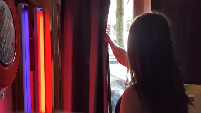 amsterdam sex workerguided red light district tour
