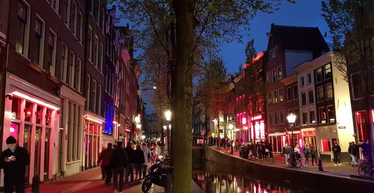 Amsterdam Tour Guidato Nel Quartiere A Luci Rosse Getyourguide