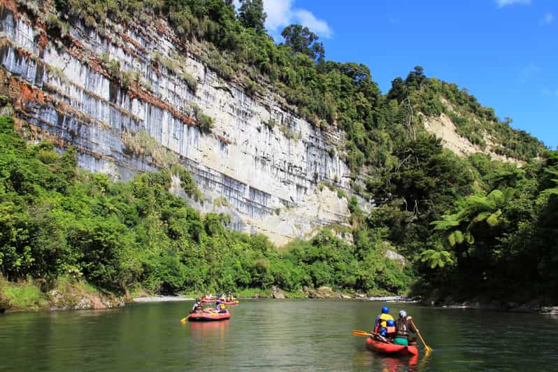 Pukeokahu: Full Day Family Rafting on the Rangitikei River