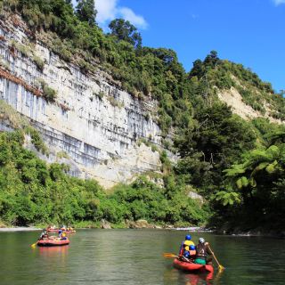 Pukeokahu: Full Day Family Rafting on the Rangitikei River